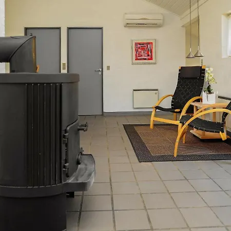 Four-bedroom Holiday In Tranekaer 4 *