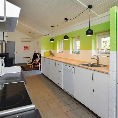 Four-bedroom Holiday In Tranekaer 4 بيت للعطل