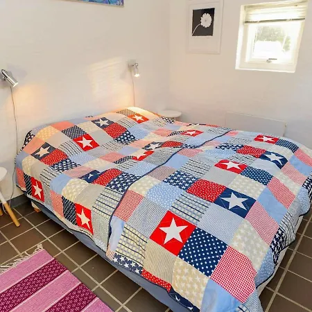 بيت للعطل Four-bedroom Holiday In Tranekaer 4 Skattebølle
